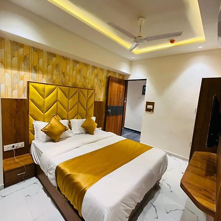 Hotel Paramount Villa Gandhinagar Exterior photo